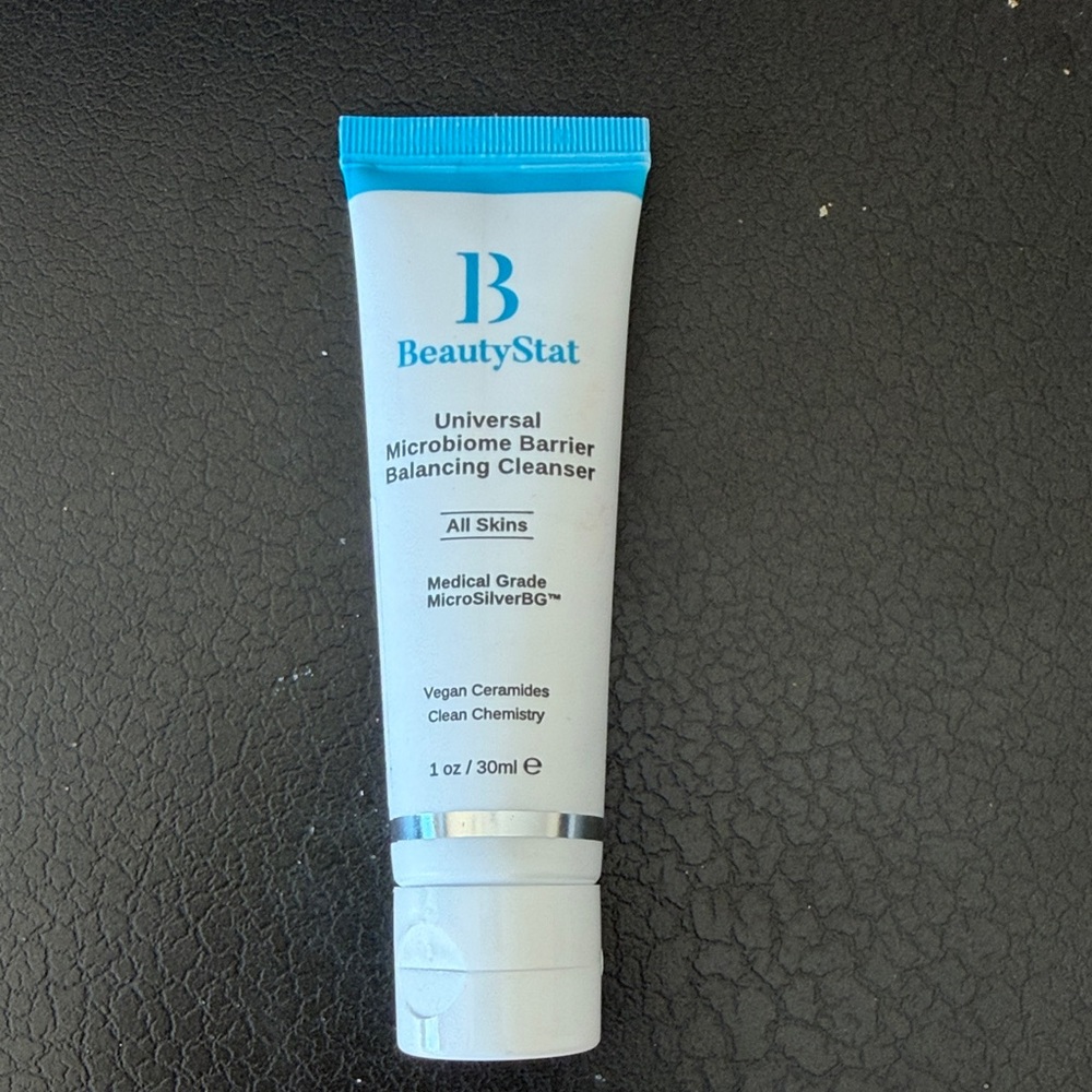 BeautyStat White Tube Cleanser with Bright Blue Accents